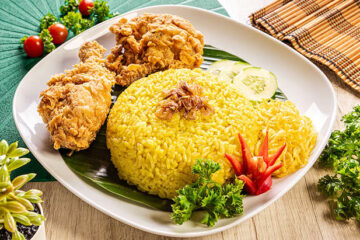 Resep Nasi Kuning Ayam Crispy